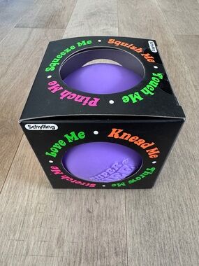 The groovy globe super Needoh in purple - Kids Squeeze Ball Toy